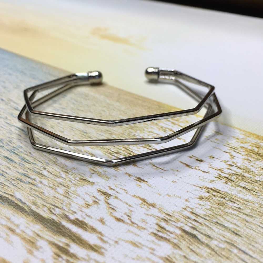 Silver Toned Geometric Bracelet - Picture 5 of 7